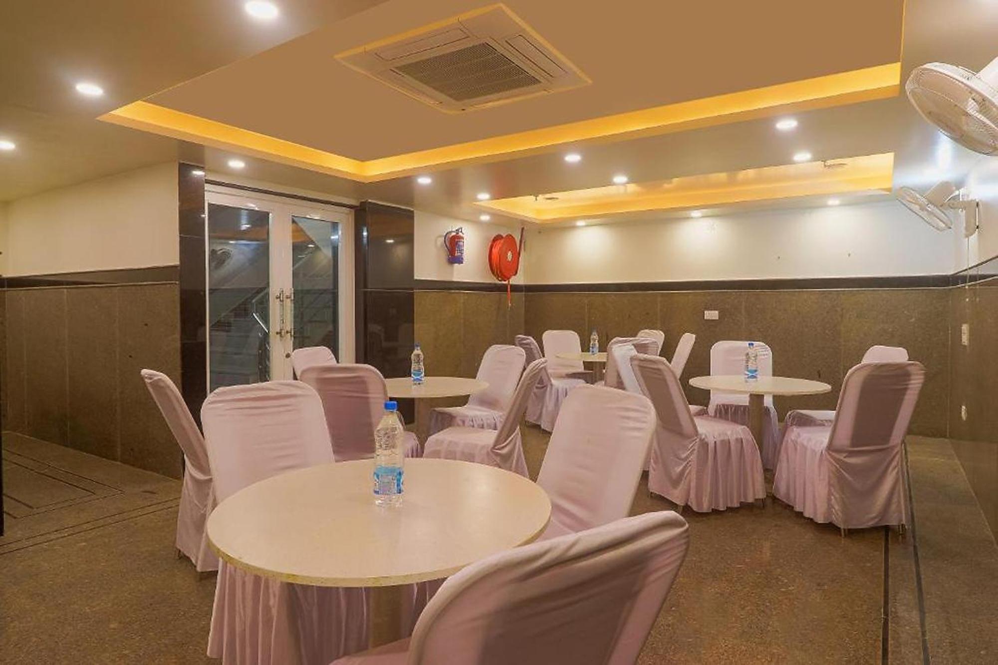 Hotel Kabir Palace Karol Bagh Nova Deli Exterior foto